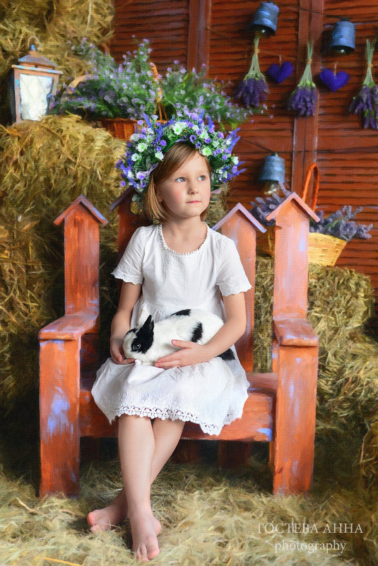 Девочка и кролик - Анна Гостева
