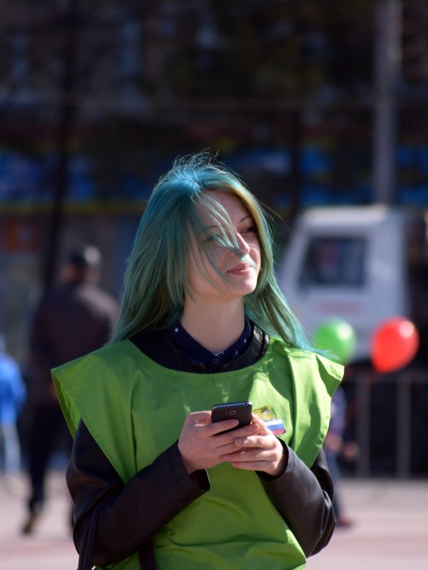 девушка с зелёными волосами - Андрей + Ирина Степановы