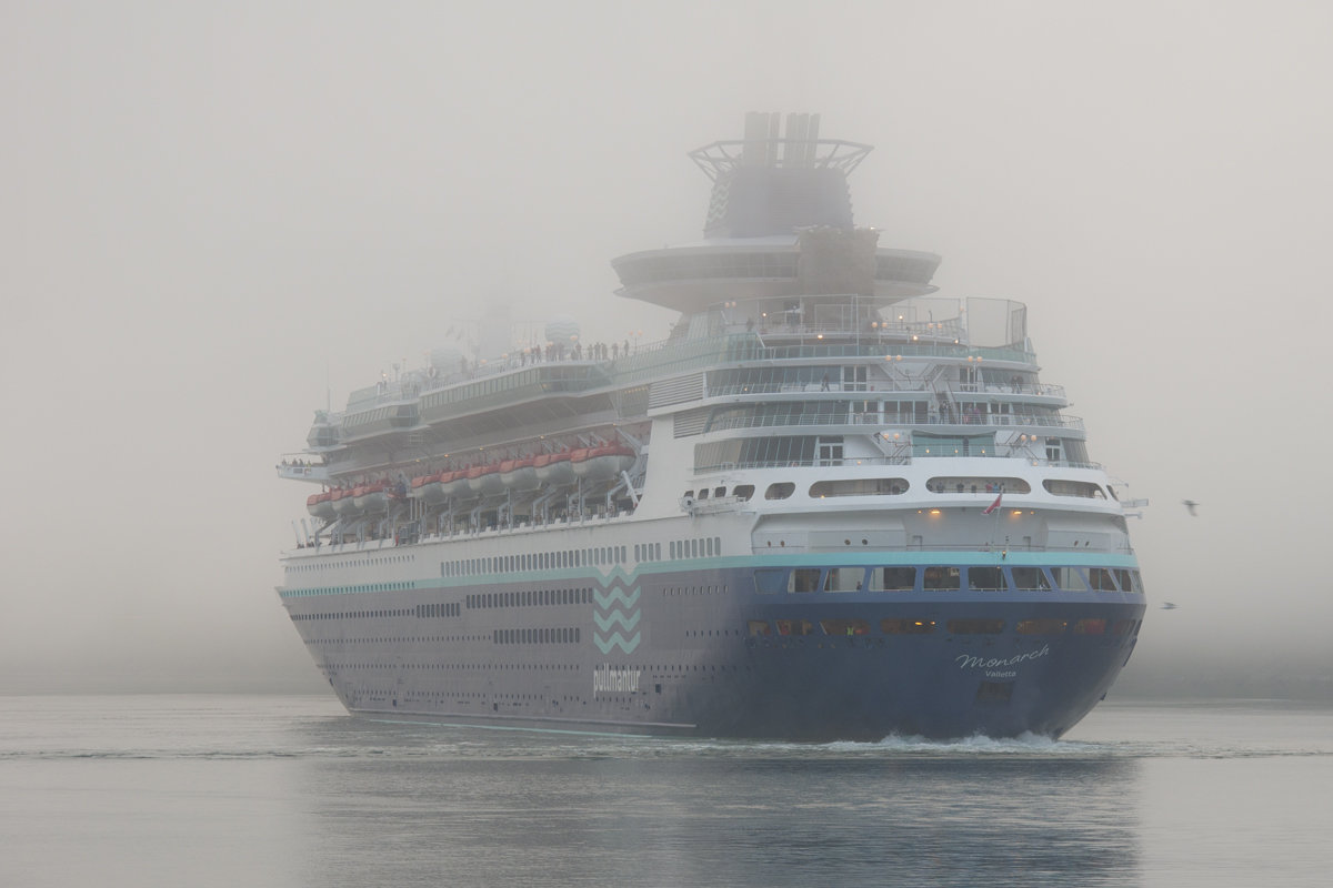 The Ship leaves into fogg - Roman Ilnytskyi