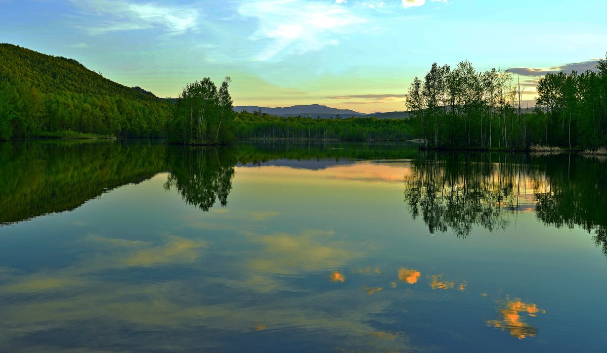 Закат над озером - Владимир Куликов