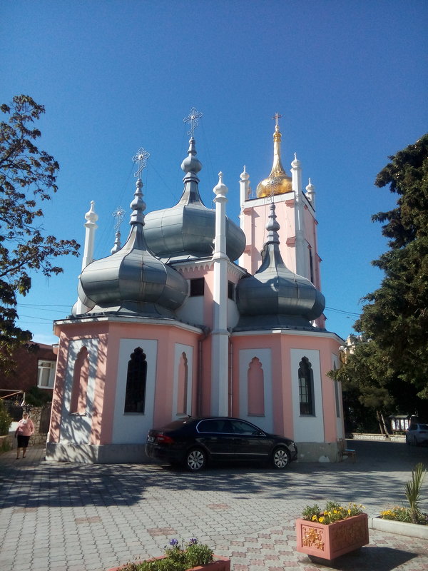 храм св.Иоанна Златоуста на горе Поликур в Ялте - Евгения Куприянова