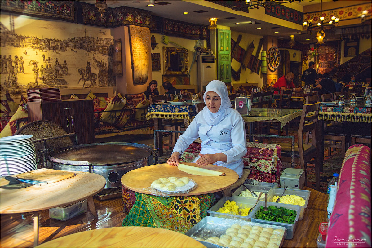 В ресторане традиционной турецкой кухни в Стамбуле - Ирина Лепнёва