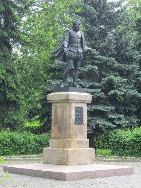 Памятник Сервантесу в Москве - Дмитрий Никитин