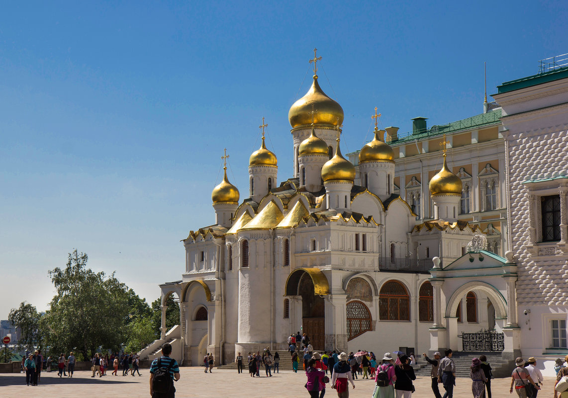 За кремлевской стеной. - Владимир Безбородов