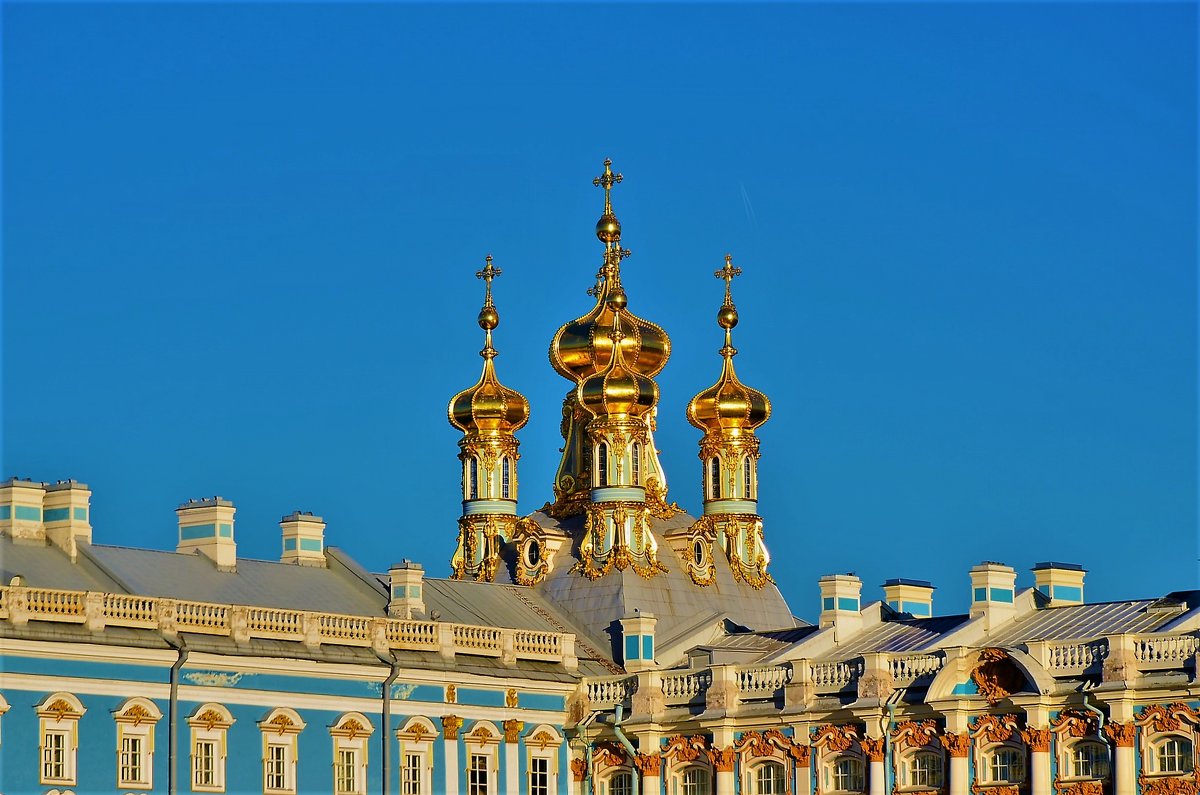 Боковой корпус и купола Воскресенской церкви... - Sergey Gordoff