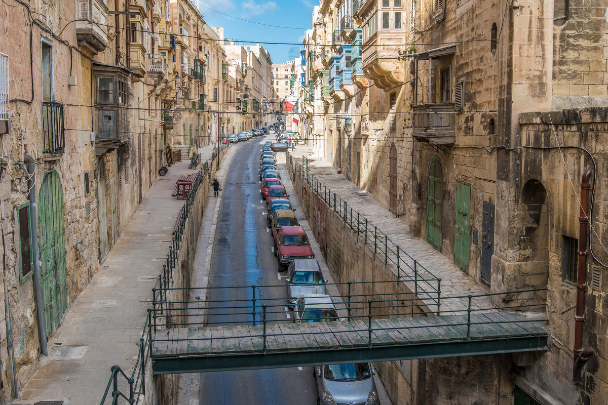 Ну очень древние почти ветхие улицы Мальты - Konstantin Rohn