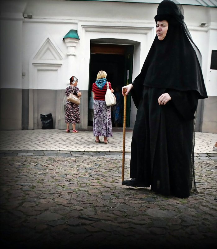 Монахиня - Владимир Бровко