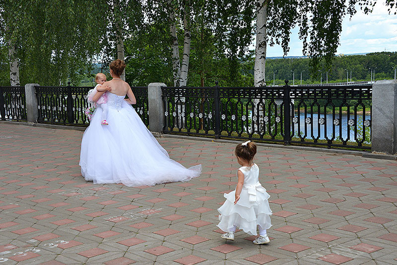 Парад невест. Фотосессия окончена - Борис Гуревич 
