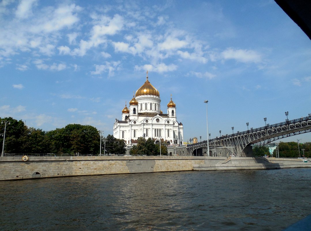 Храм Христа Спасителя - Мила 