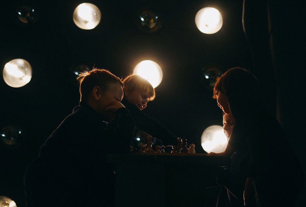 шахматисты - Наталия Чингина