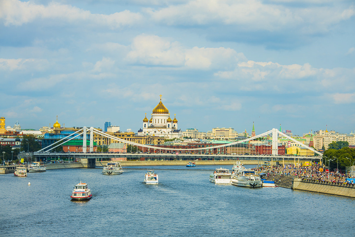 Москва, вид на Крымский мост - Игорь Герман