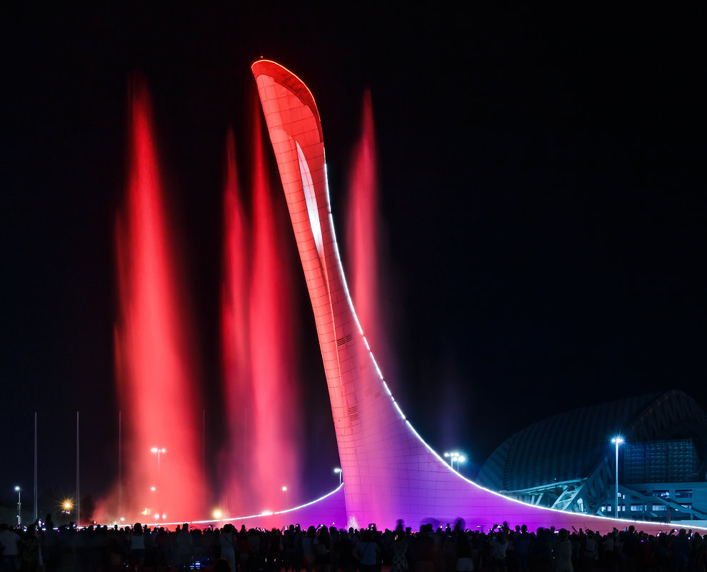 Поющие фонтаны в Олимпийском парке Сочи - Андрей Гриничев