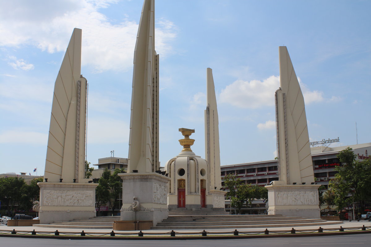 Бангкок, памятник - Сергей Смоляр