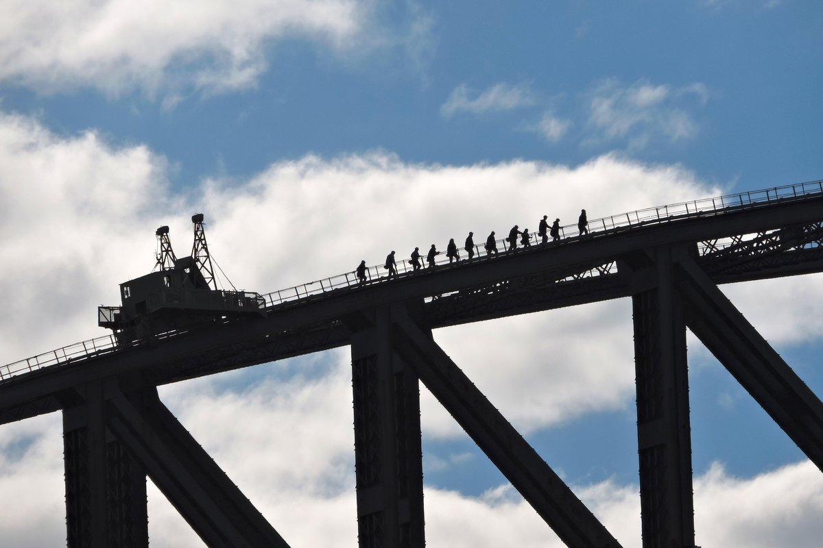 Люди на мосту. Мост Сиднейской Гавани (Sydney Harbour Bridge) - Tatiana Belyatskaya