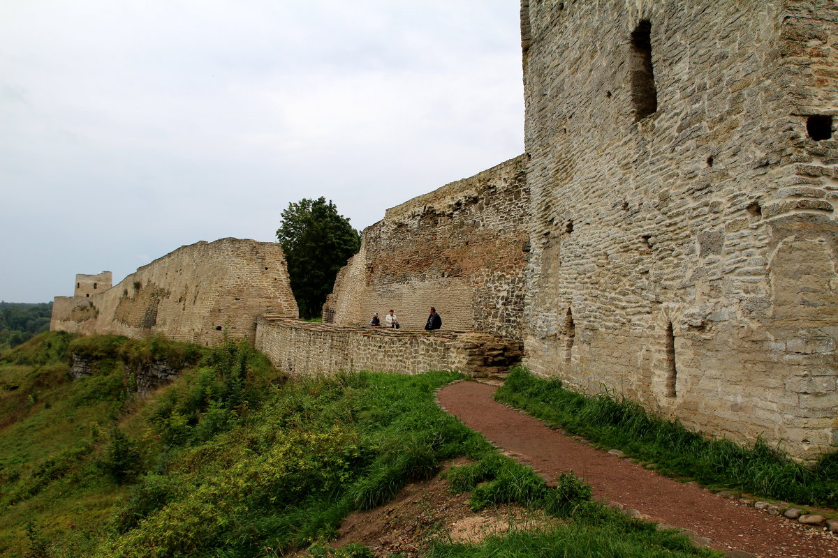 Изборская крепость - tatiana 