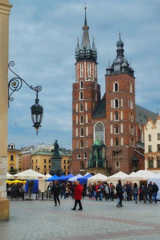 Рыночная площадь старого Кракова - M Marikfoto