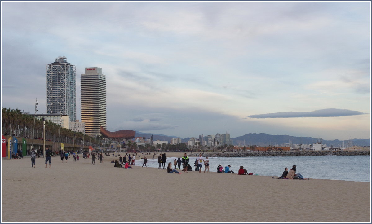 Playa de la Barceloneta. - Николай Панов