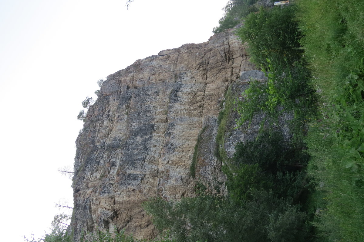 Скала с пещерой Салавата - Вера Щукина
