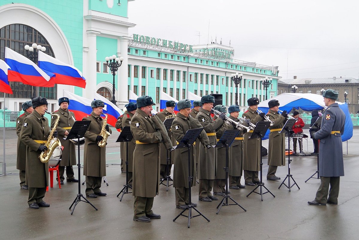 Оркестр на вокзале Новосибирска - Lida 