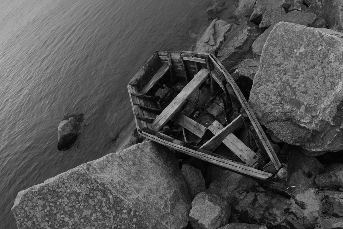 Разбитое сердце деревянной субмарины - Aleksey12 
