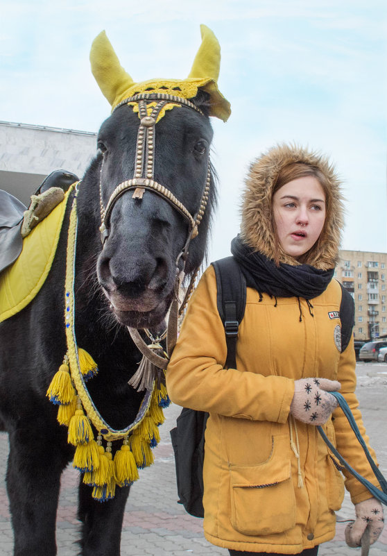 в желтом - Галина Щербакова