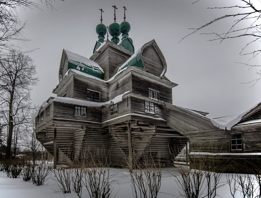 Нелазское. Церковь  Успения Пресвятой Богородицы - Наталья Левина