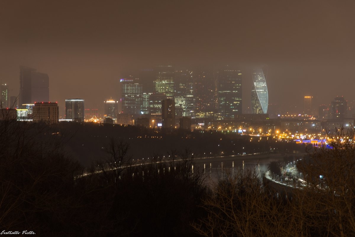 Ночная Москва-вид с Воробьёвых гор. - Виктор Евстратов