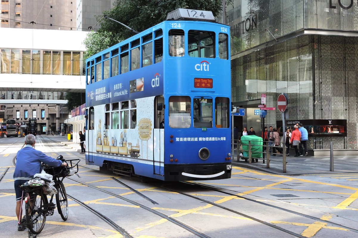Двухэтажные трамваи Гонконга - Tatiana Belyatskaya
