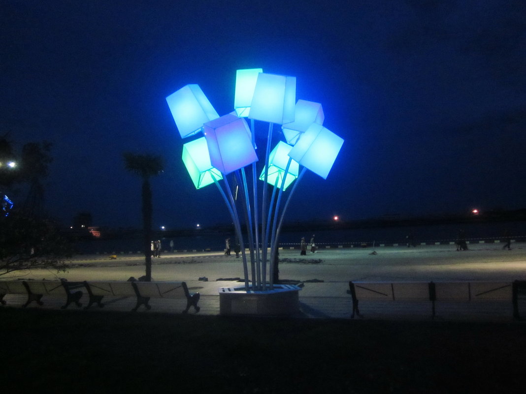 Ялта. Светильники на набережной - татьяна 