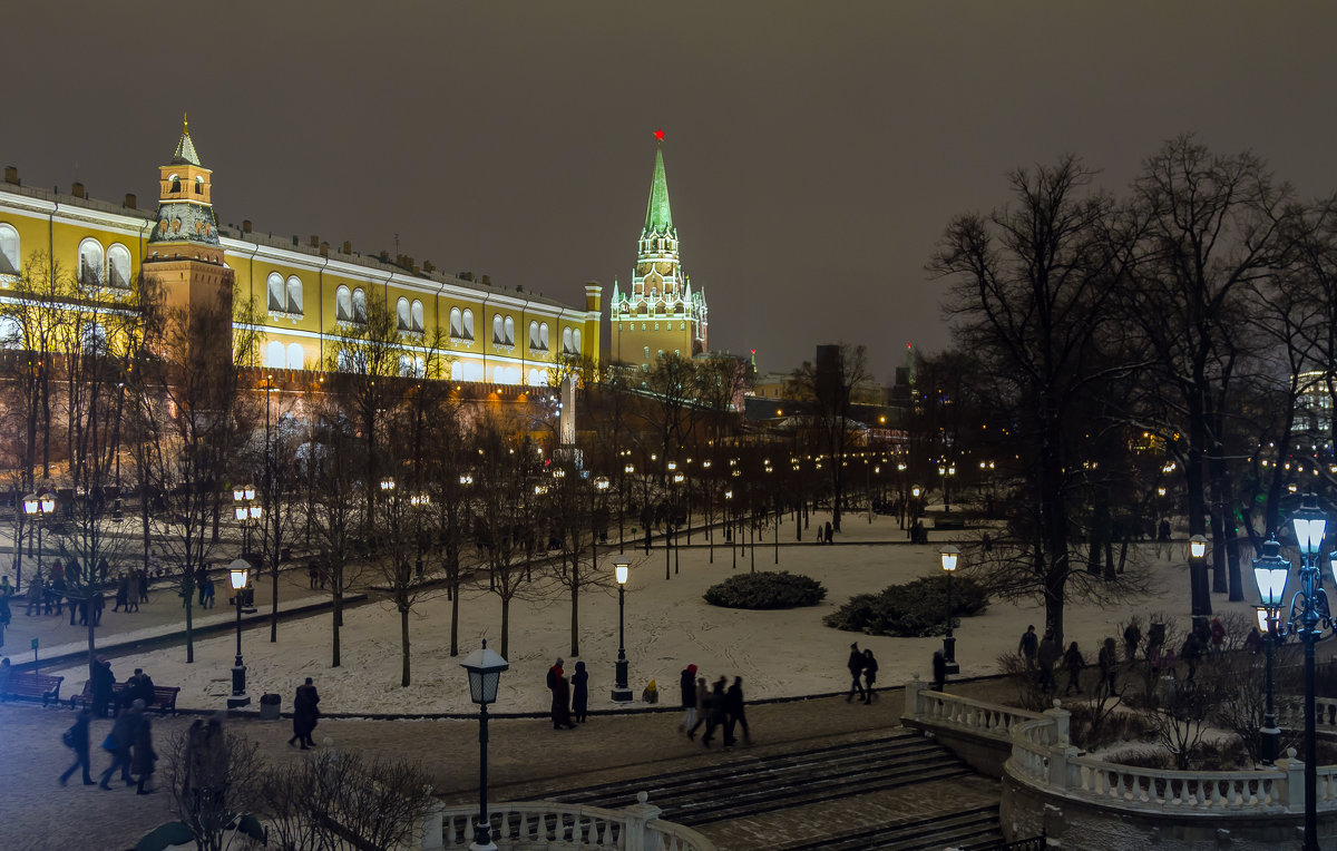 Новогодняя Москва . - Yuri Chudnovetz