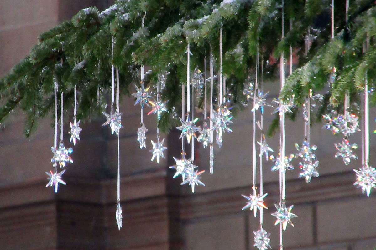 Фрагмент Рождественской  елки Сваровского в Цюрихе - Mariya laimite