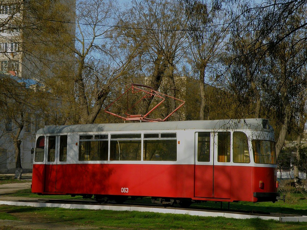 Памятник Евпаторийскому трамваю - Александр Рыжов
