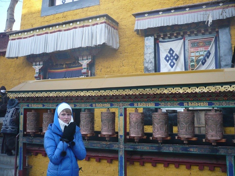 Тибет. Молитвенные барабаны возле Поталы - Tata Wolf
