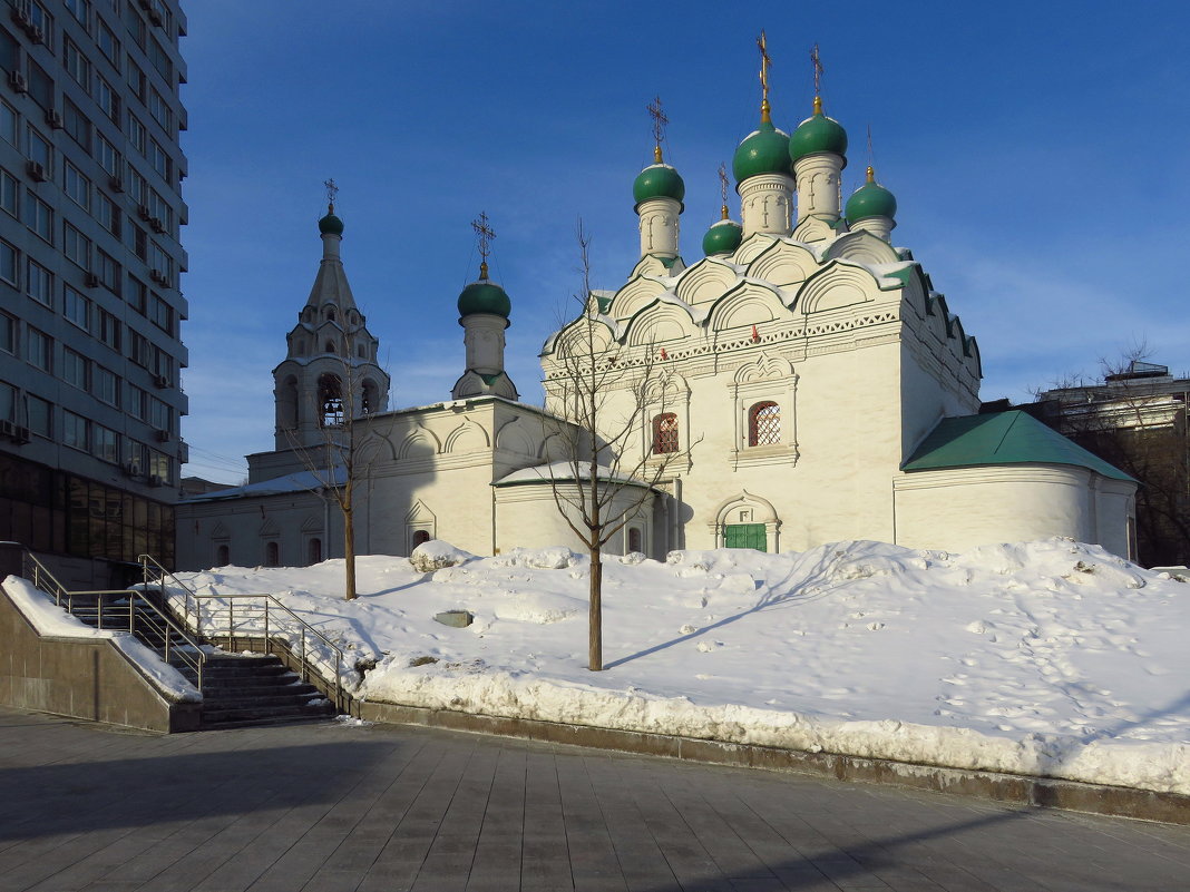 Всем хорошо известная церковь - Андрей Лукьянов