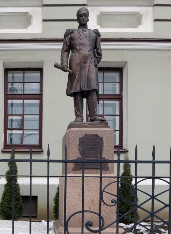 Памятник П.С.Нахимову - Вера Щукина