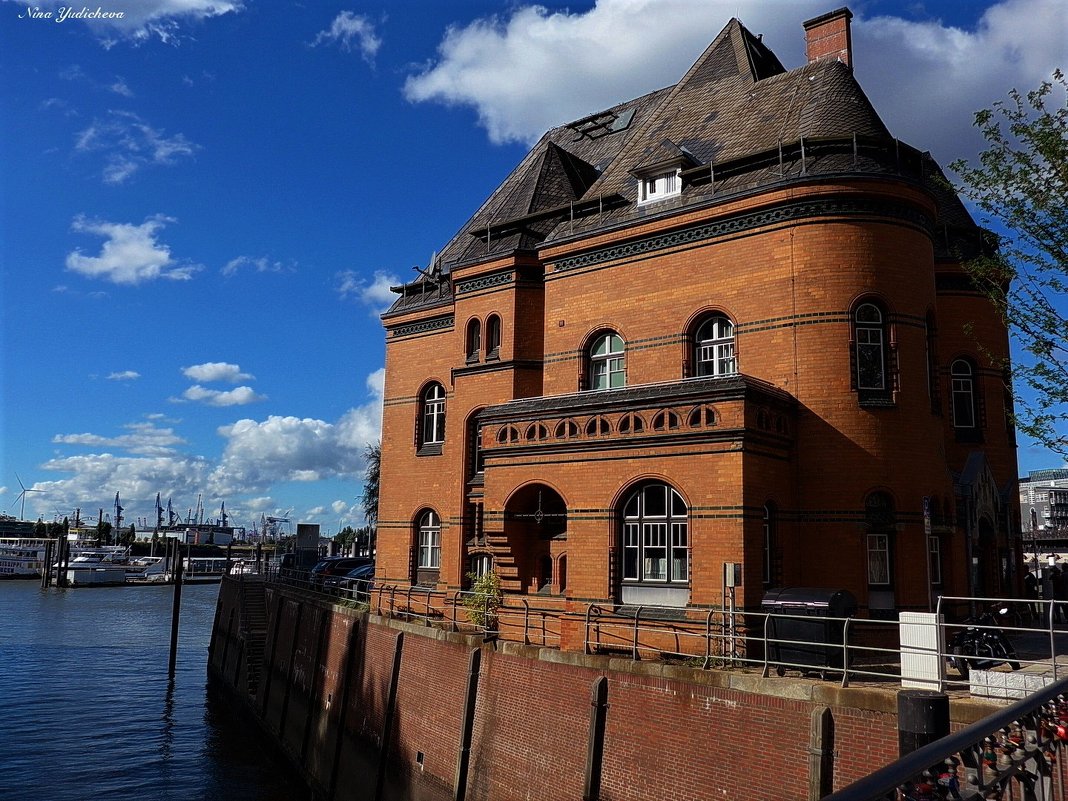 Speicherstadt Hamburg - Nina Yudicheva