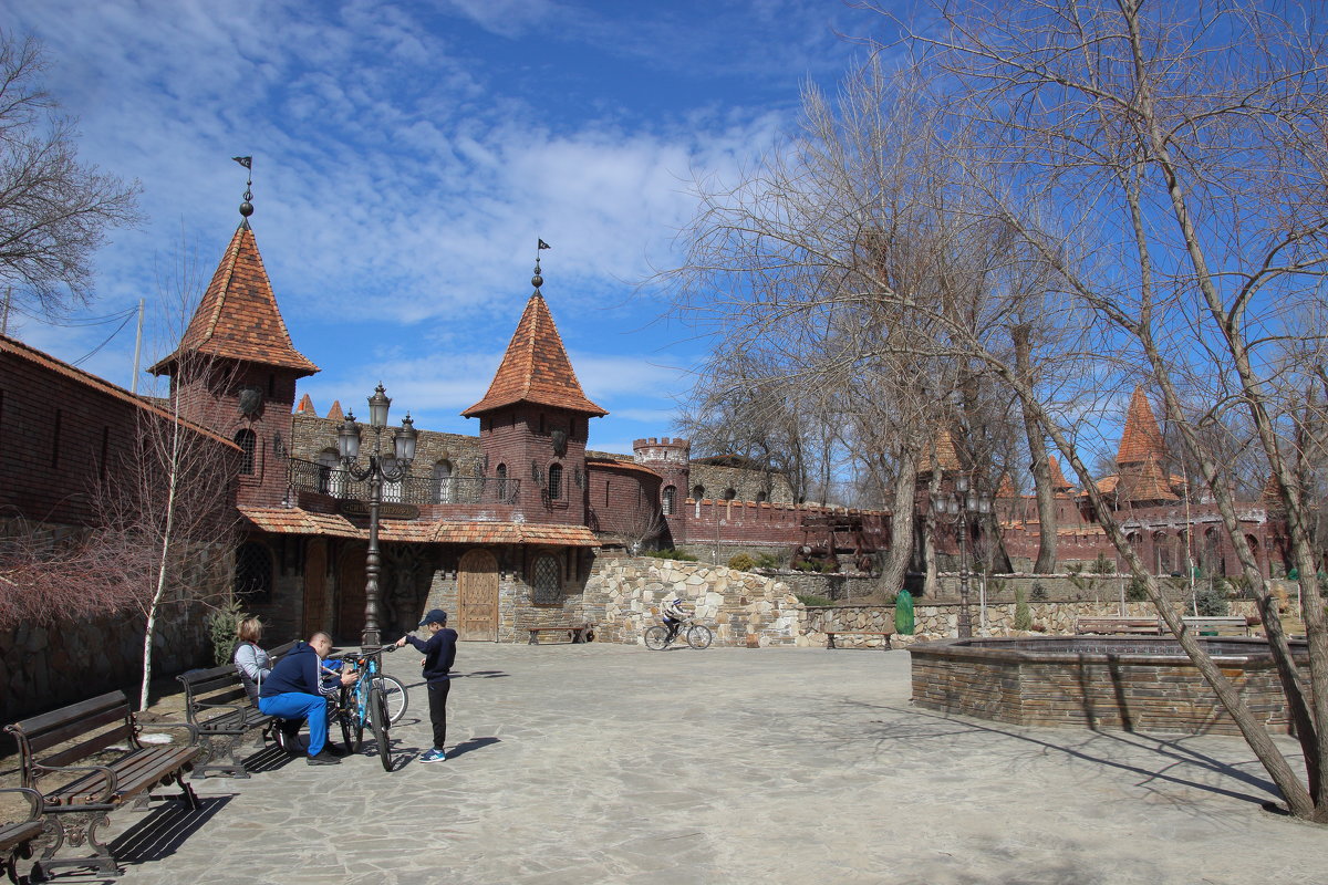 В парке отдыха, Ростовская область. - Леонид 