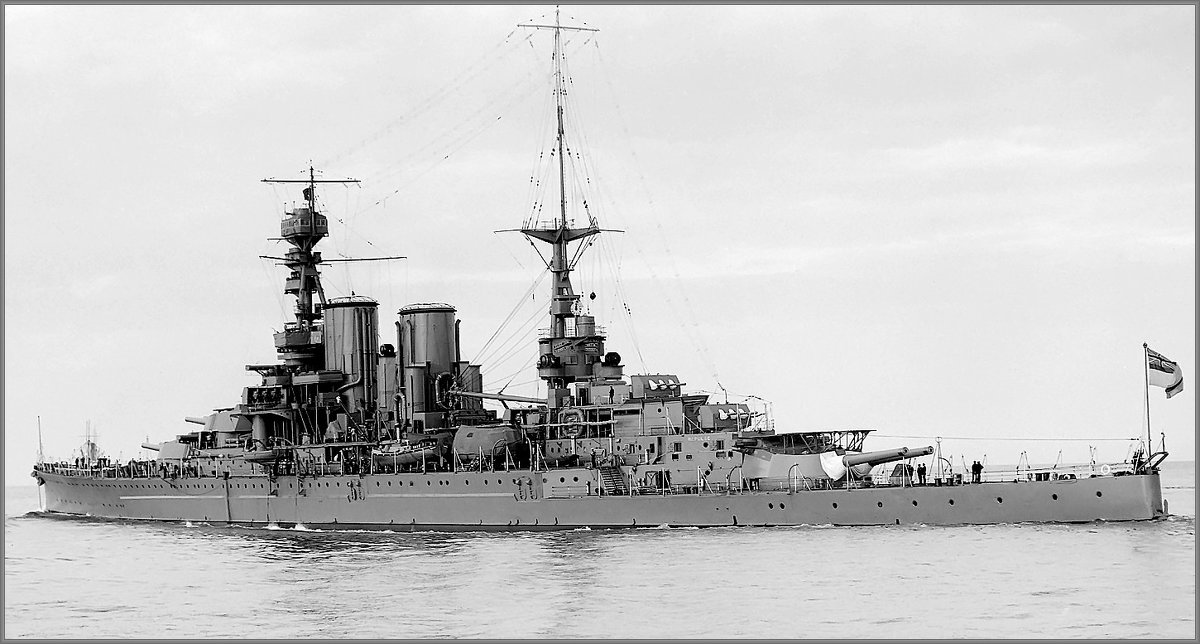 Battlecruiser HMS "Repulse" off the coast of Australia, March 25th 1924. - Александр 