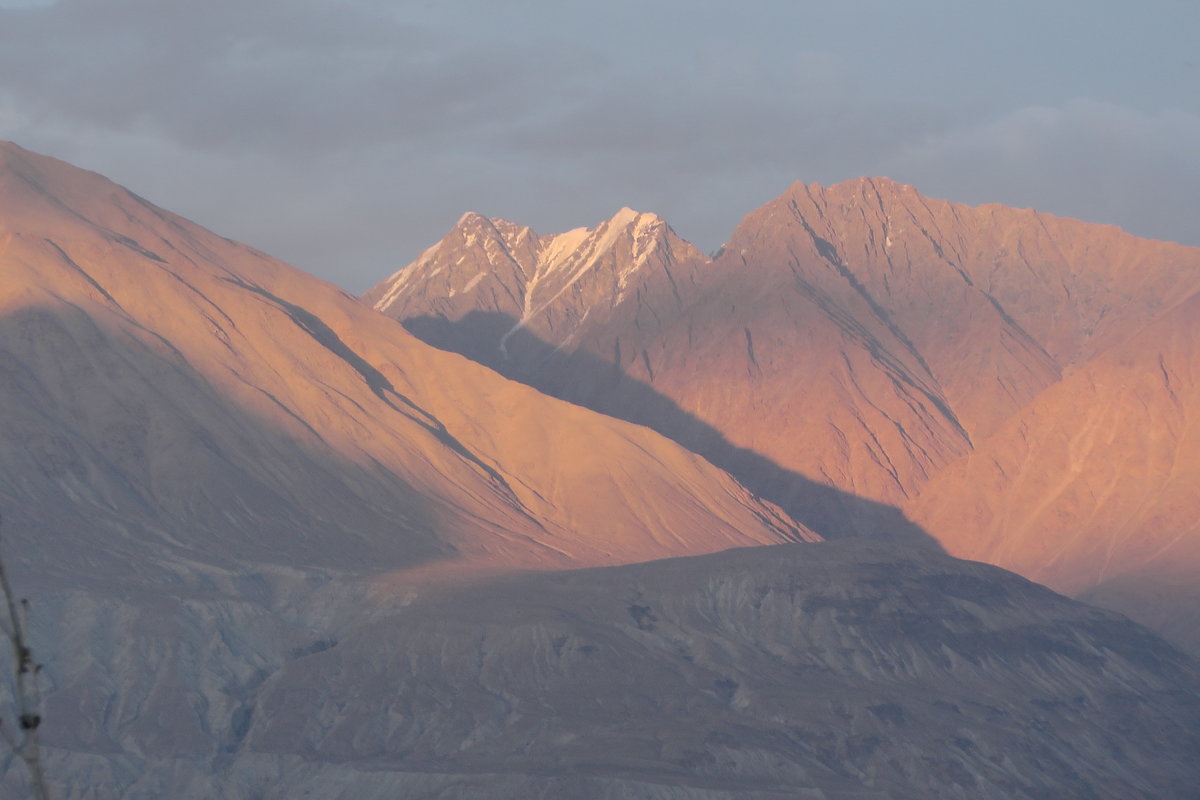 Закат в Гималаях (долина Нубра) - Evgeni Pa 