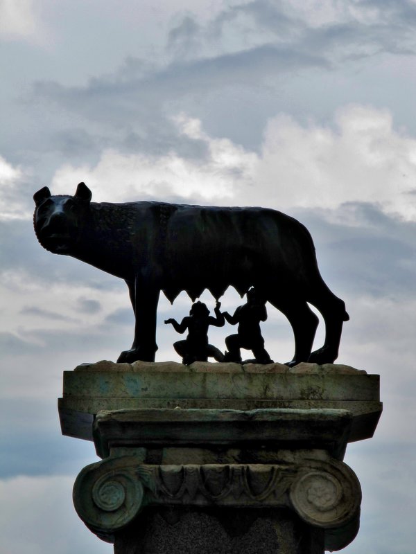 Капитолийская волчица – это главный символ Рима  .. - backareva.irina Бакарева