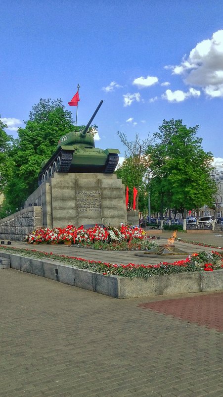 Танк Т-34 в Сквере Танкистов,город Орёл - Леонид Абросимов