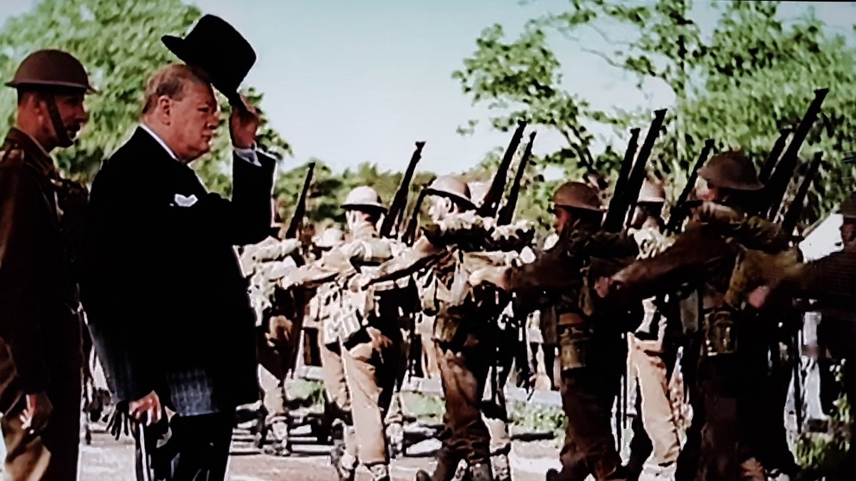 Черчиль провожает войска на помощь французам 40 год - Вячеслав Случившийся