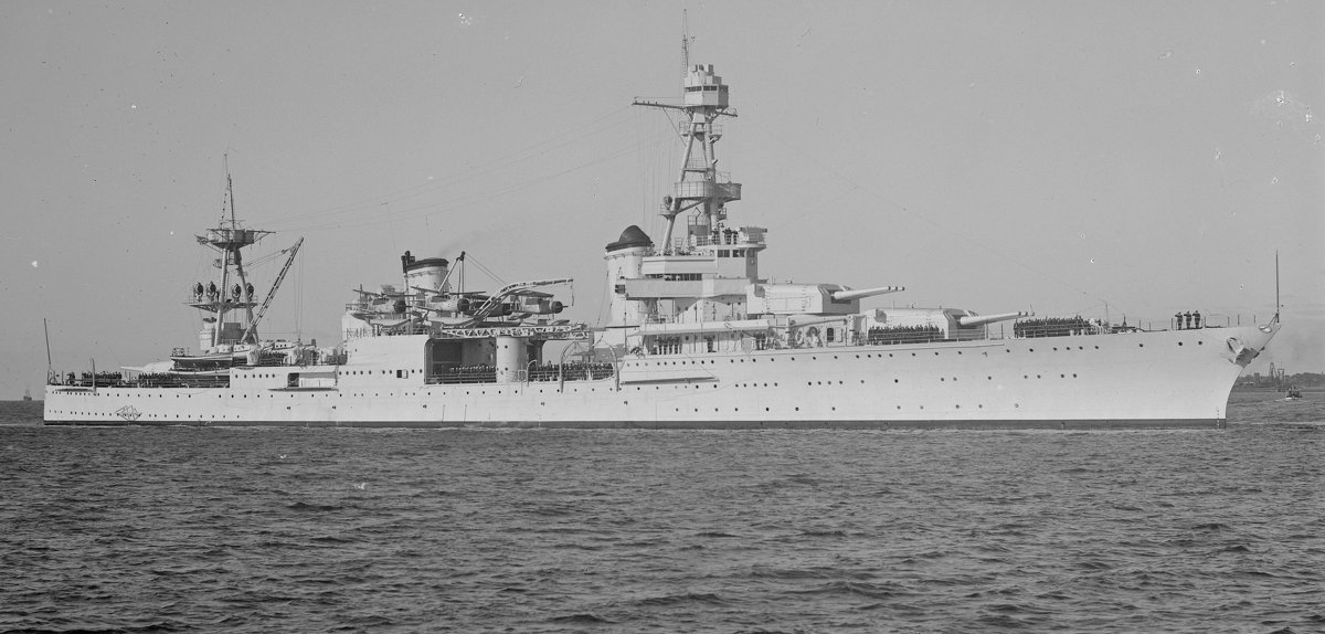 USS Augusta (CA -31) . - Александр 