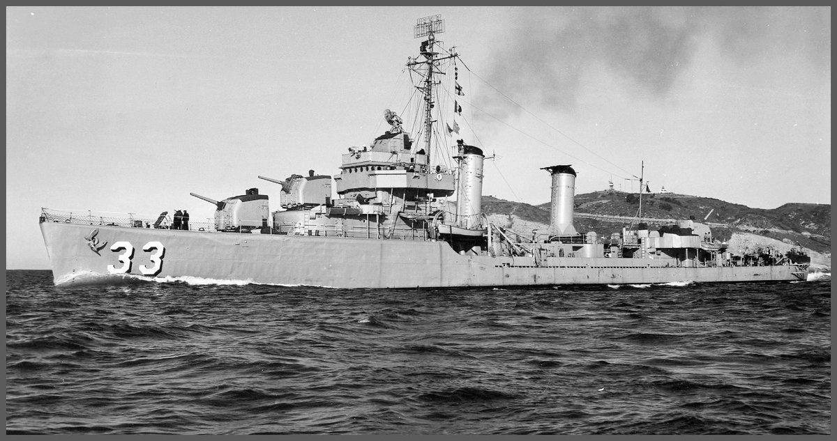 USS DMS - 319(быстроходный тральщик), ex DD - 493, "Carmick" (эсминец).class Bristol. - Александр 