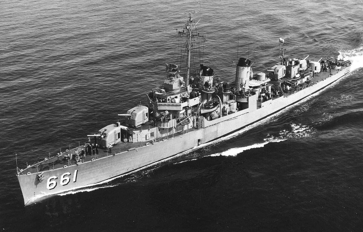 USS "Kidd" (DD -661).class Fletcher.1951. - Александр 