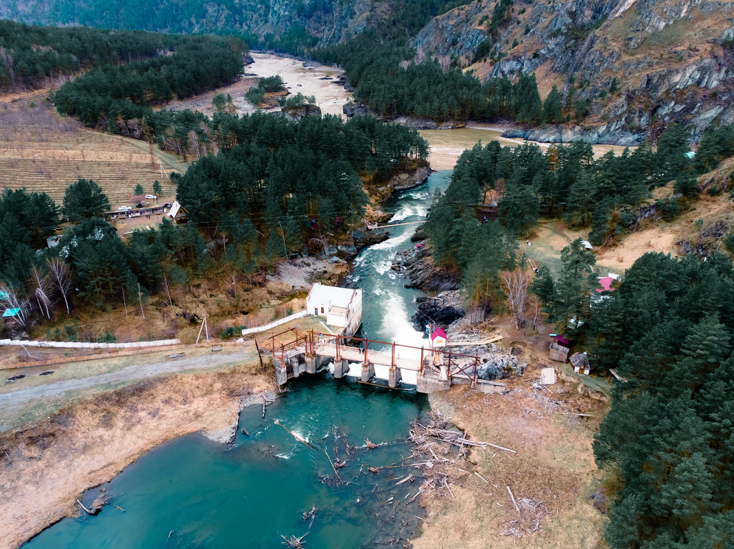 ГЭС на Алтае Чемал