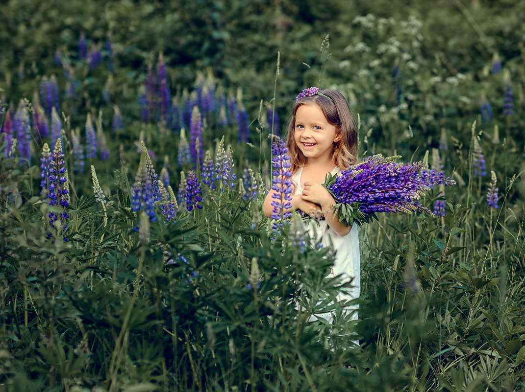 Девочка с цветами - Виктория Дубровская