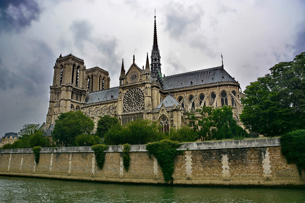 vit5 Notre Dame de Paris - Vitaly Faiv
