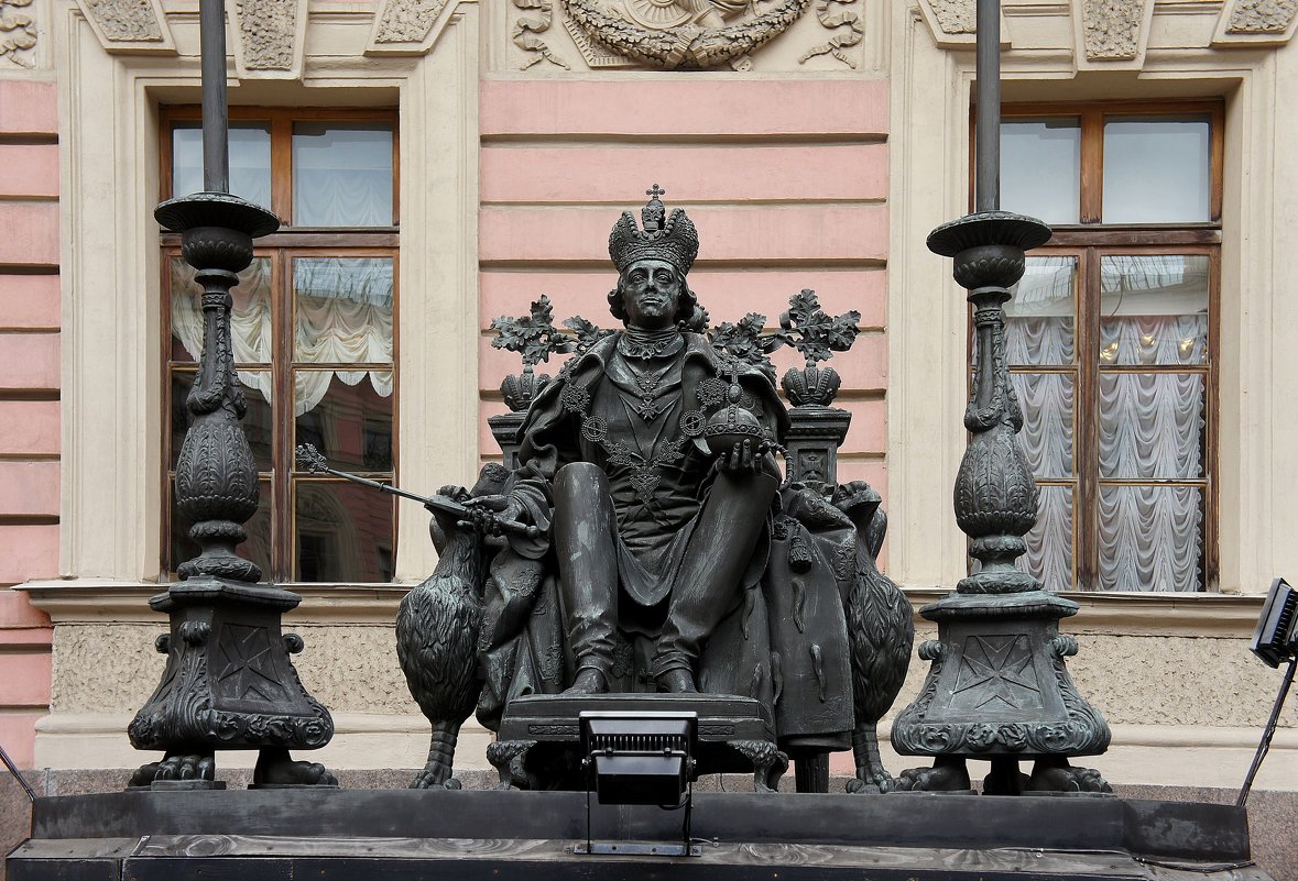 Памятник Павлу I во дворе Михайловского замка - Елена Павлова (Смолова)