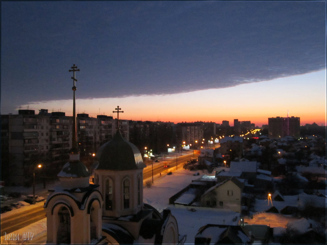 "Накрывало город снежным облаком..." - Irina Gizhdeu